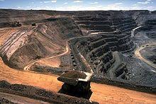 استخراج ۳.۵ میلیون تن مواد معدنی از معادن چهارمحال وبختیاری
