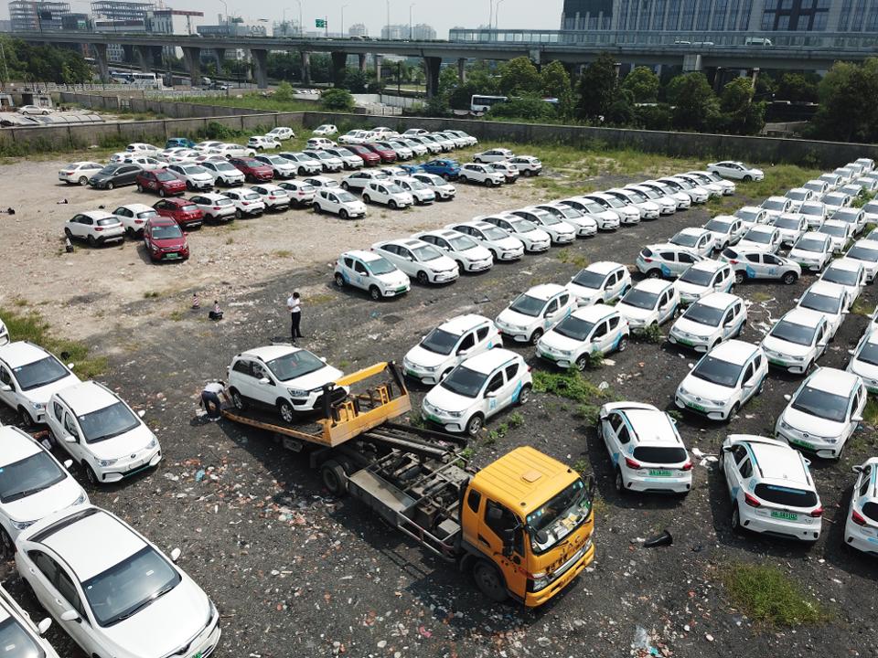 پیش بینی کاهش و تداوم روند نزولی فروش خودرو چین در سال ۲۰۲۰