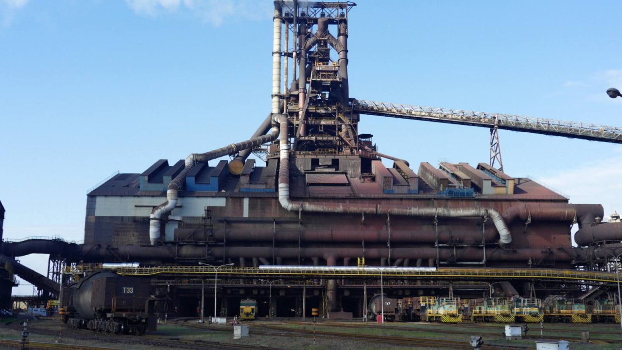 نیپون استیل ژاپن تولید واحدهای فولادی خود در چین را متوقف کرد