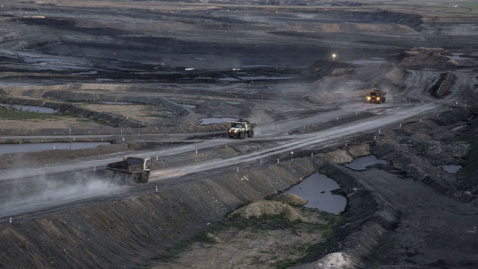 از سرگیری کار در ۱۱۳ معدن زغال سنگ مغولستان داخلی چین/ صادرات روزانه به یک میلیون تن رسید