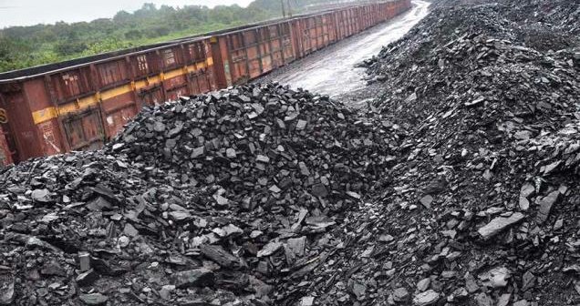 تولید زغال سنگ هند افزایش می یابد/ برنامه شرکت زغال سنگ دولتی هند برای سرمایه گذاری ۴۲۳ میلیون دلاری در راستای افزایش ظرفیت تولید به ۱.۵ میلیون تن