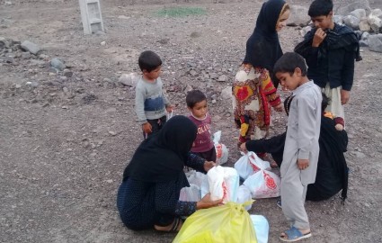 توزیع ۷۰۰ بسته اقلام بهداشتی توسط مس سرچشمه رفسنجان در جنوب استان کرمان