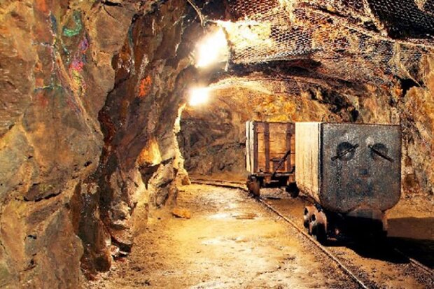 استخراج ۵ میلیون تن مواد معدنی از معدن دو کوهک شیراز