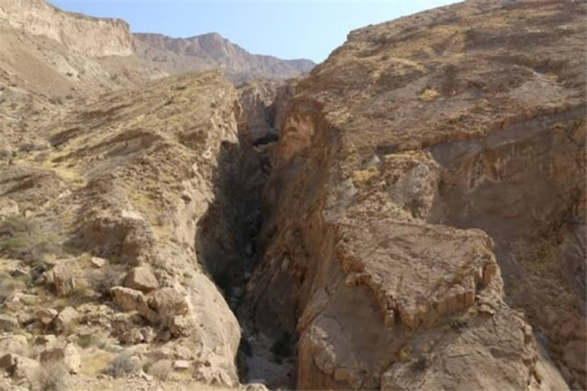 برداشت از معدن مرمریت تنگه شیرینه استان بوشهر با مخالفت جامعه محلی روبه‌رو شد