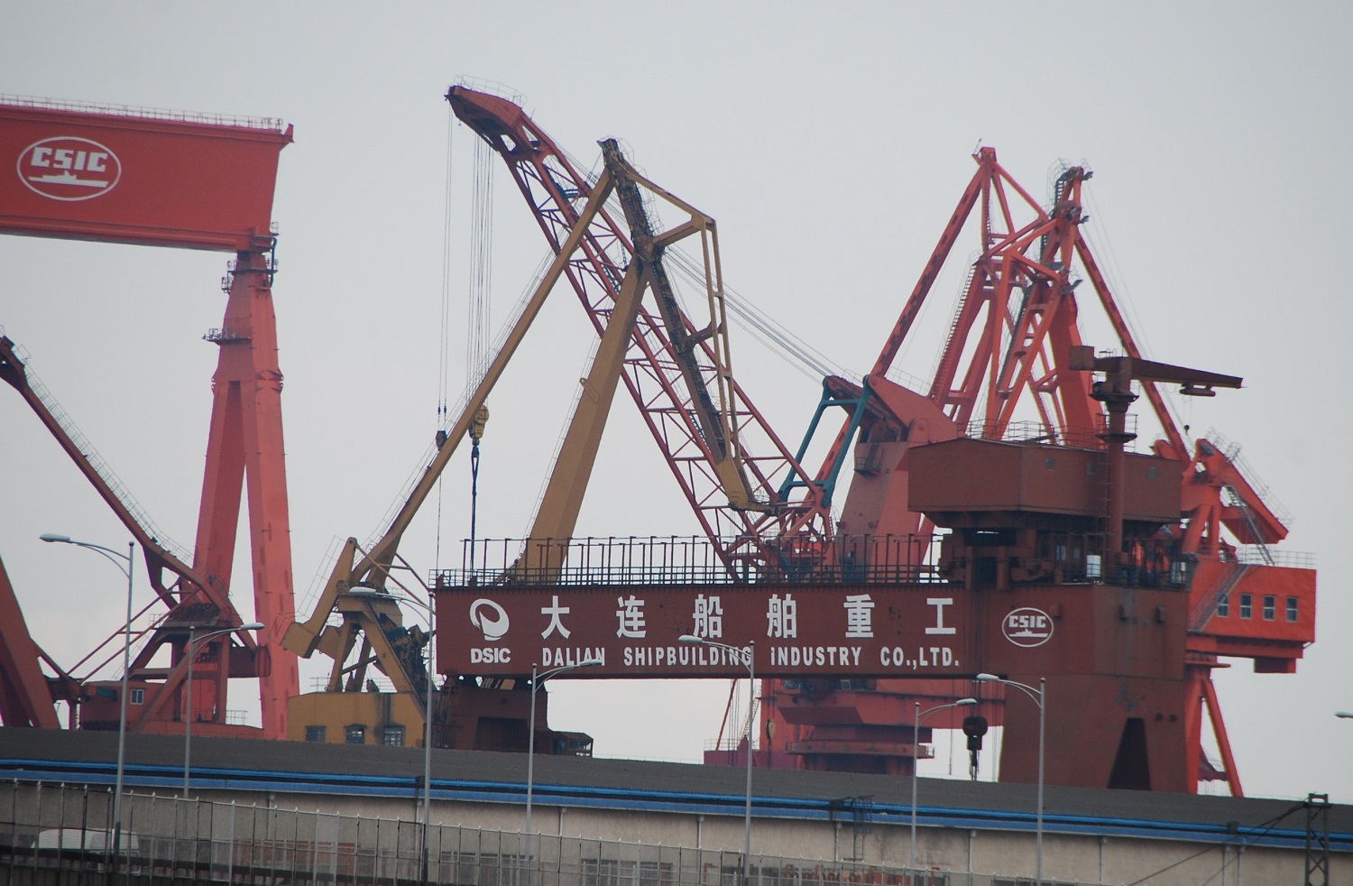 تداوم روند کاهشی صادرات و افزایش واردات فولاد چین