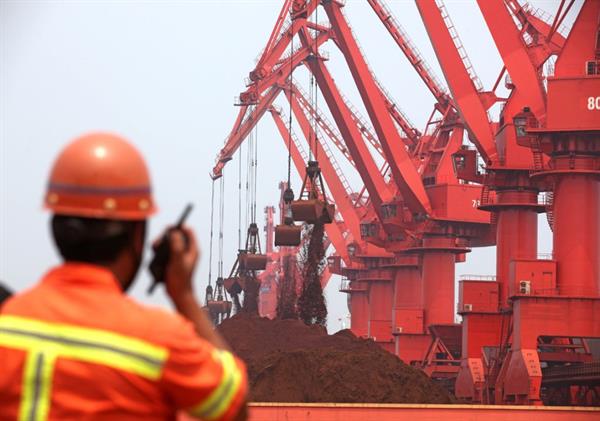 فعالان بازار به بهبود قیمت سنگ آهن در دسامبر خوش بین هستند