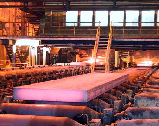 بازدید وزیر صنعت،معدن وتجارت از کارخانه تولید میلگرد و مصنوعات فلزی در مازندران