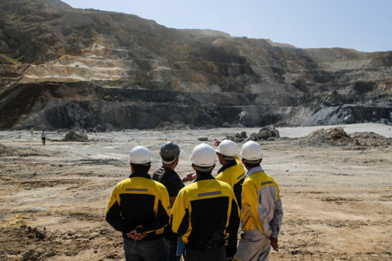 ۲ هزار فرصت شغلی در حوزه معدن لرستان ایجاد شده است