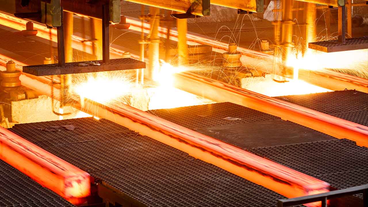 امکان برقراری ثبات در بازار فولاد با عرضه زنجیره تولید در بورس کالا