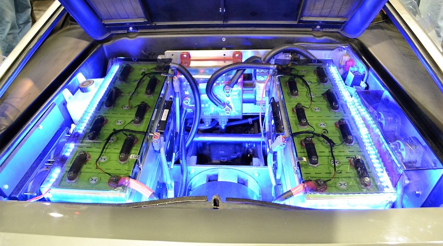 آمریکا، بیخ گوش چین در تولید باتری خودرو