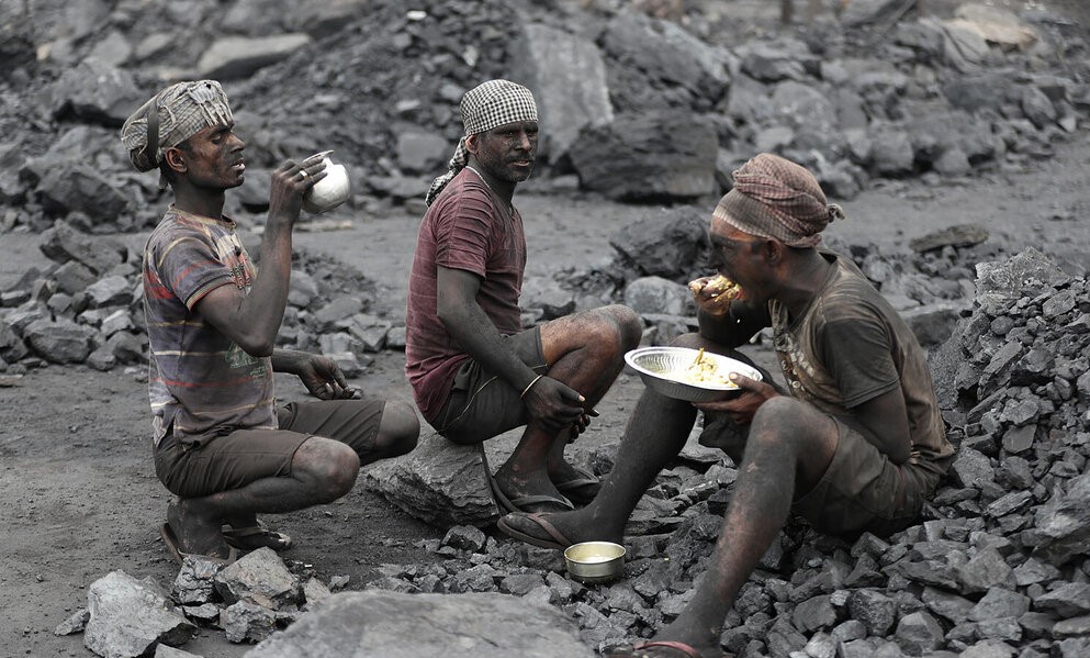 تولید زغال سنگ هند در مرز ۶۴ میلیون تن